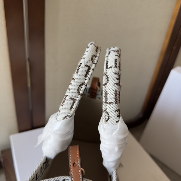 スーパーコピーブランドバッグ角部分ディテール