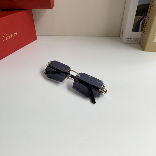コピーカルティエメガネ内部構造