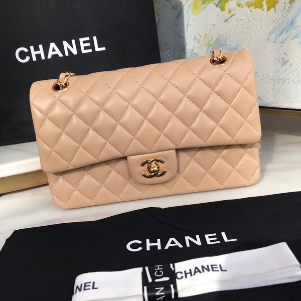 シャネルバッグレプリカ正面デザイン