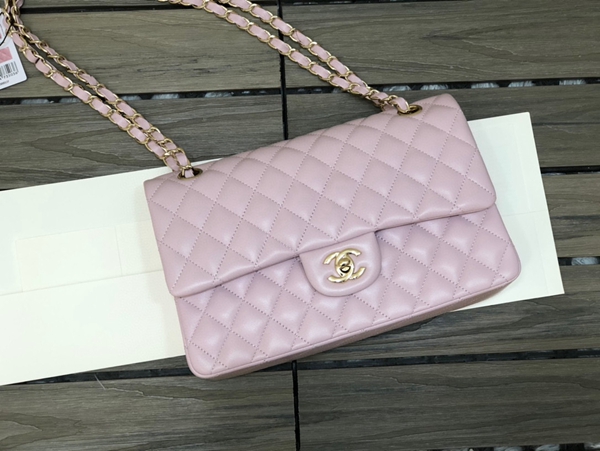 シャネルバッグレプリカ正面デザイン