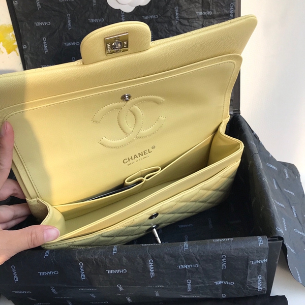 シャネルバッグレプリカ素材ディテール