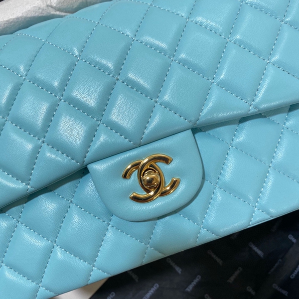 シャネルバッグレプリカ全体デザイン