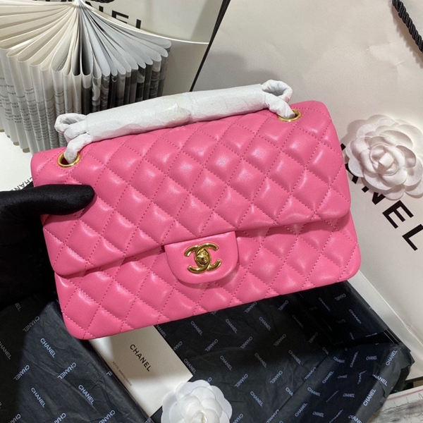 シャネルバッグレプリカ側面デザイン
