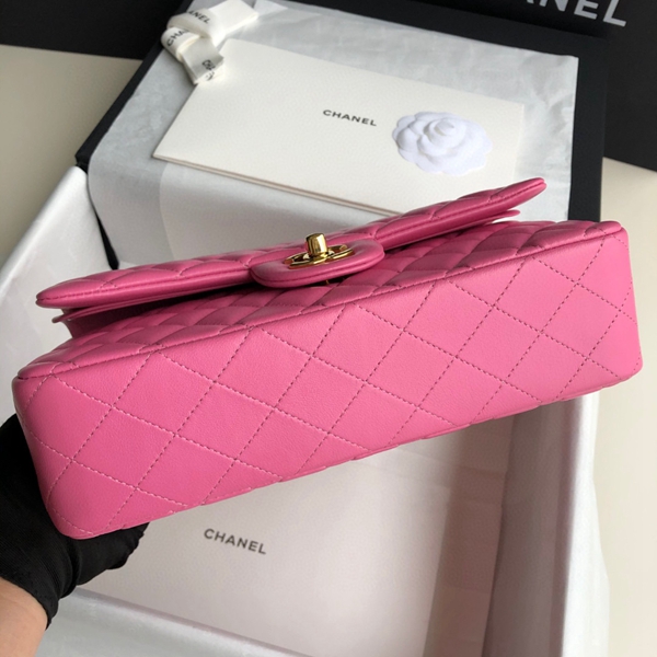 シャネルバッグレプリカ側面デザイン