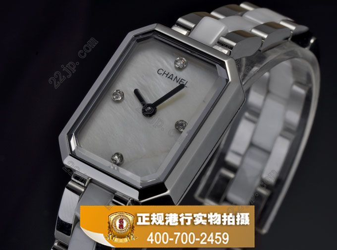 シャネル時計背面デザイン
