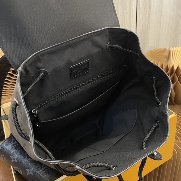 N級品ルイヴィトンバッグ着用イメージ