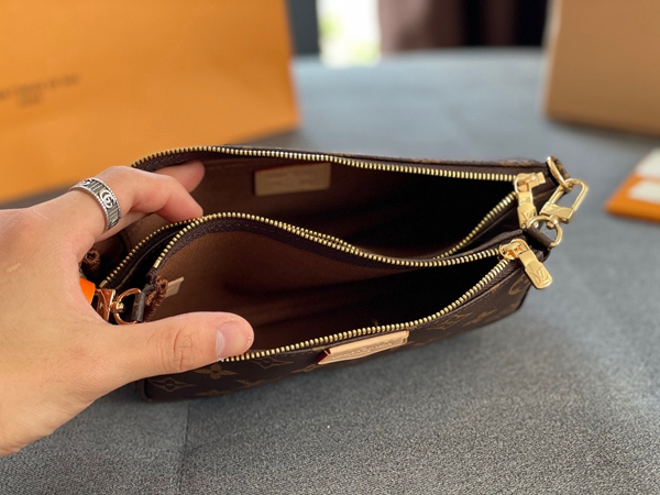 N級品ルイヴィトンバッグ着用イメージ
