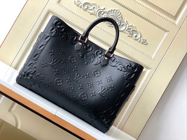N級品ルイヴィトンバッグ背面デザイン