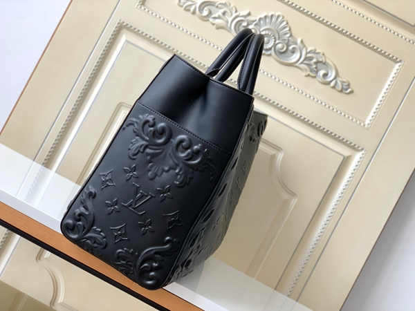 N級品ルイヴィトンバッグ内部構造
