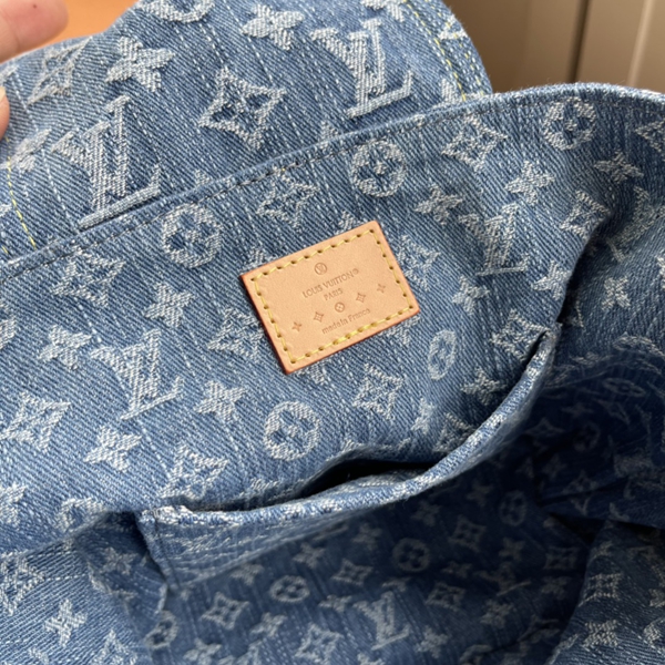 N級品ルイヴィトンバッグ全体デザイン