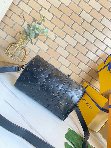 S級品ルイヴィトンバッグ側面デザイン