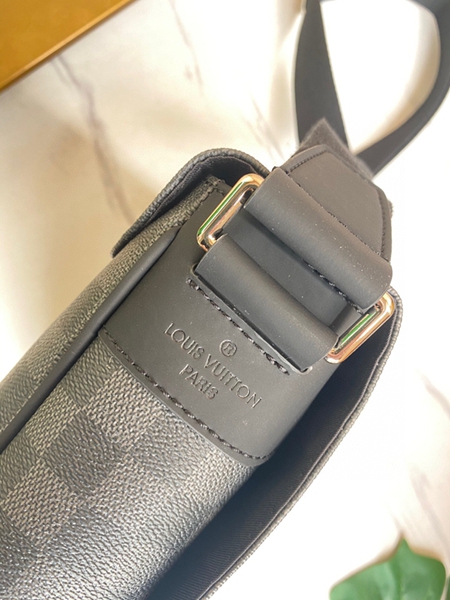 S級品ルイヴィトンバッグ素材ディテール