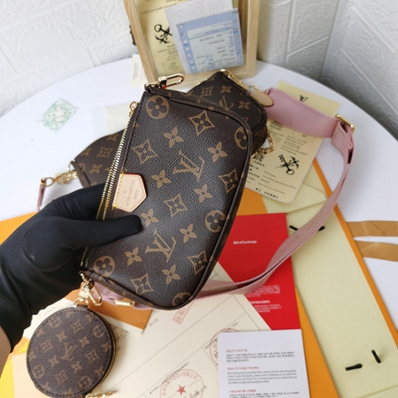 S級品ルイヴィトンバッグ角部分ディテール
