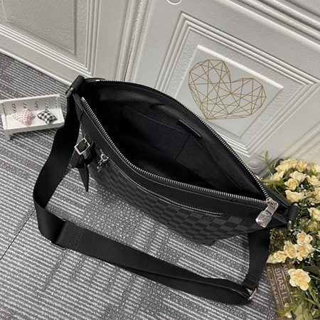 S級品ルイヴィトンバッグ着用イメージ