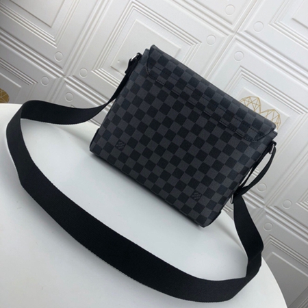S級品ルイヴィトンバッグ内部構造