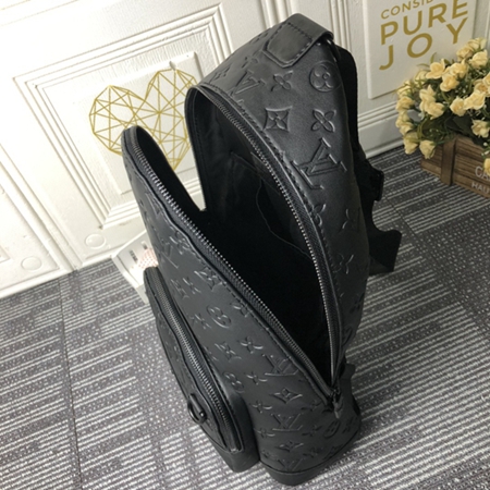 S級品ルイヴィトンバッグ着用イメージ