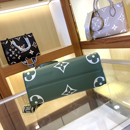 S級品ルイヴィトンバッグ角部分ディテール